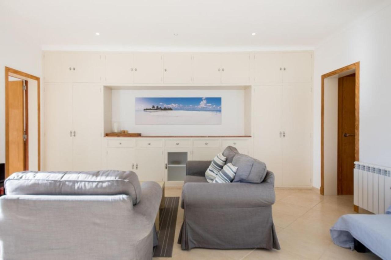 Ponent Apartment *
